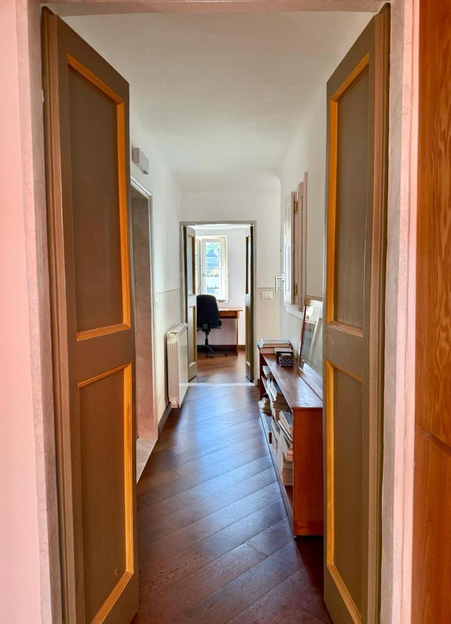 La Mansarda Al Porto Di Apartment